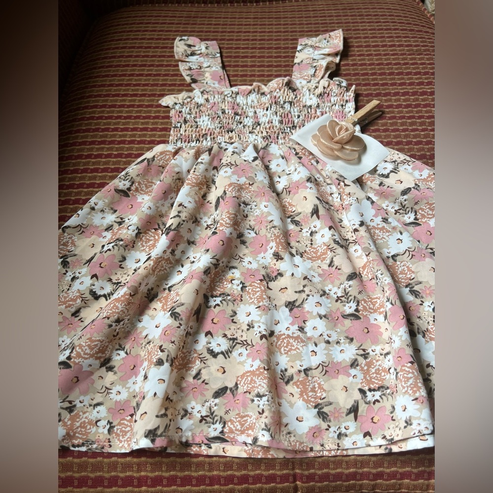 New Girls Pink Floral Smocked and Ruffled Dress & Hair Bow Set Size 24 M - 2T